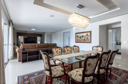 Apartamento com 3 Quartos e 3 banheiros à Venda, 168 m²